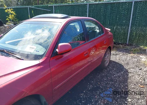 2005 Hyundai Elantra Gls/Gt from USA, damaged, VIN KMHDN46D05U071294